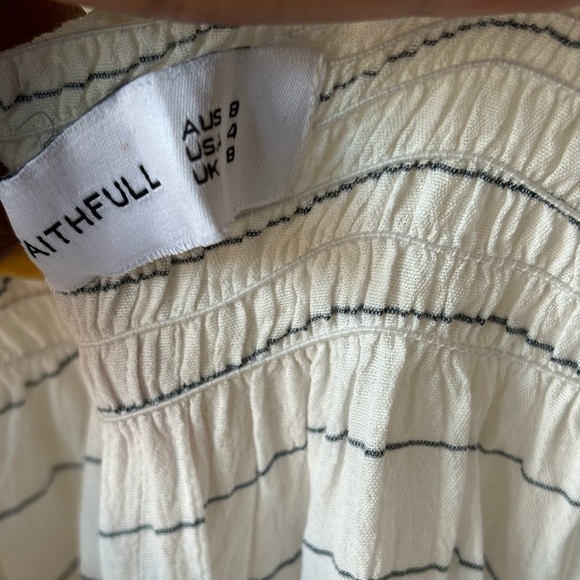 Faithfull the Brand Off Shoulder Smocked Neck Curve Hem Stripe Top Size US 4 - Picture 8 of 9